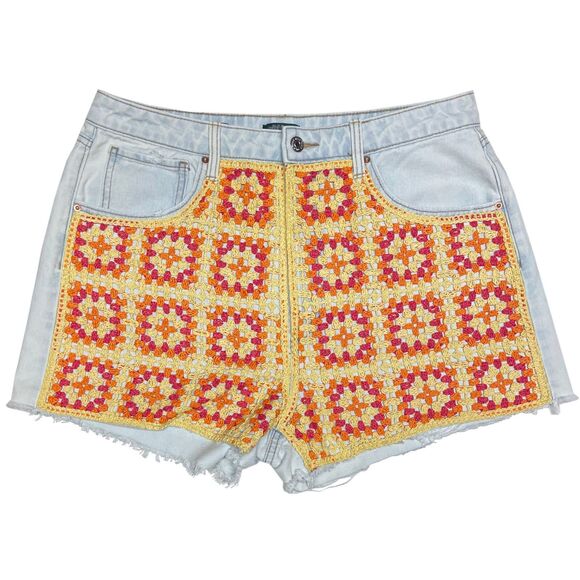 Wild Fable Highest Rise Cutoff Shorts Size 14 Granny Squares Lt Wash Button Fly - Picture 1 of 5